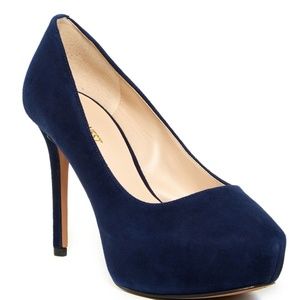 Ninewest Navy suede pumps
